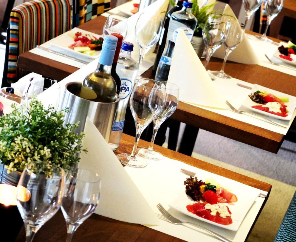Restaurant_Zuiderduin_tafel.jpg
